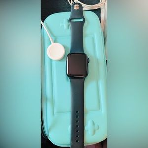 Gently used Apple Watch Series 6 40mm